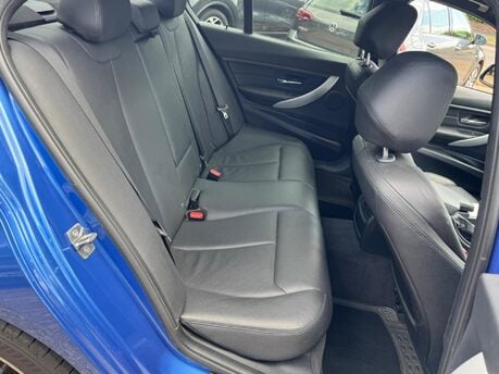BMW 3 Series 2.0 320d M Sport Auto Euro 5 (s/s) 4d 21