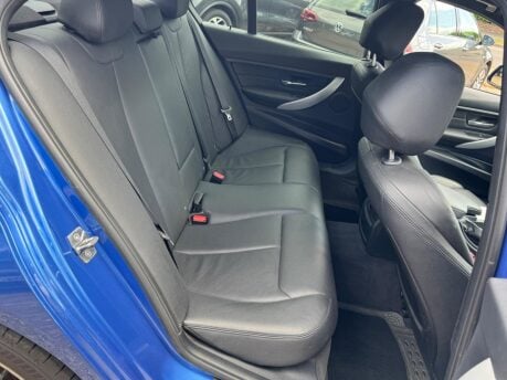 BMW 3 Series 2.0 320d M Sport Auto Euro 5 (s/s) 4d 21