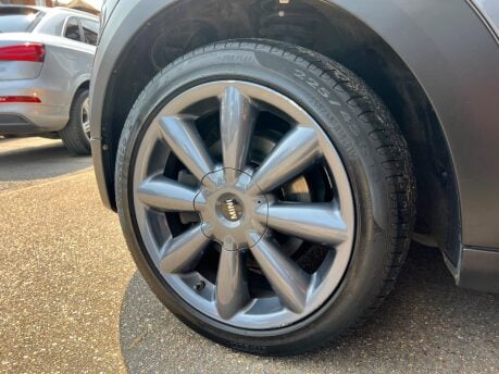 Mini Countryman 1.6 Cooper Park Lane Auto ALL4 Euro 6 5dr 17