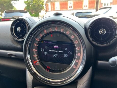 Mini Countryman 1.6 Cooper Park Lane Auto ALL4 Euro 6 5dr 27
