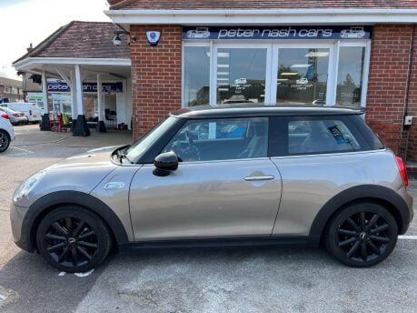 Mini Hatch 2.0 Cooper S Auto Euro 6 (s/s) 3dr 6