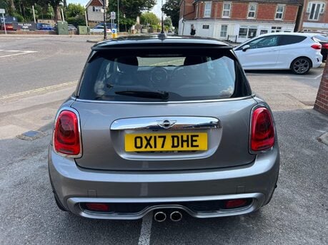 Mini Hatch 2.0 Cooper S Auto Euro 6 (s/s) 3dr 9