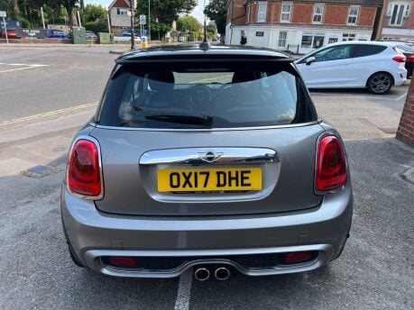 Mini Hatch 2.0 Cooper S Auto Euro 6 (s/s) 3dr 9
