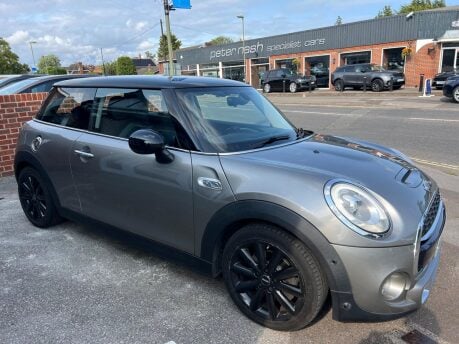 Mini Hatch 2.0 Cooper S Auto Euro 6 (s/s) 3dr 11