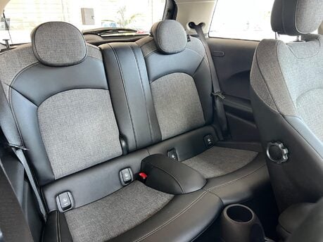 Mini Hatch 2.0 Cooper S Auto Euro 6 (s/s) 3dr 15