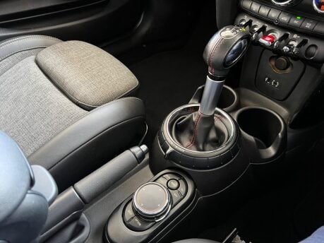 Mini Hatch 2.0 Cooper S Auto Euro 6 (s/s) 3dr 17