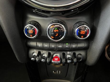 Mini Hatch 2.0 Cooper S Auto Euro 6 (s/s) 3dr 21