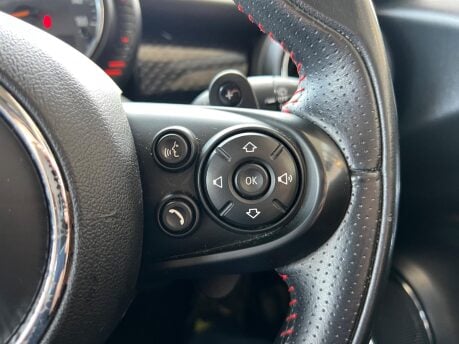Mini Hatch 2.0 Cooper S Auto Euro 6 (s/s) 3dr 32