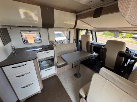 Burstner Ixeo I 727G 9 SPEED AUTOMATIC 10