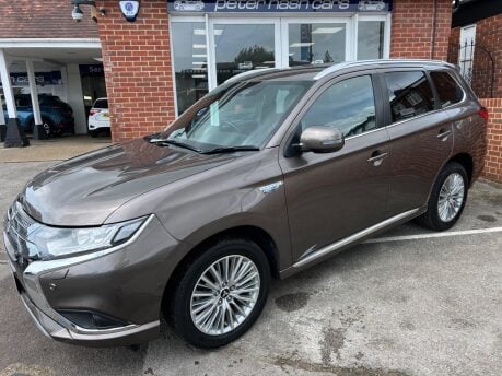 Mitsubishi Outlander 2.4h TwinMotor 13.8kWh Dynamic Safety SUV 5dr Petrol Plug-in Hybrid CVT 4WD 5