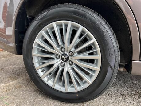 Mitsubishi Outlander 2.4h TwinMotor 13.8kWh Dynamic Safety SUV 5dr Petrol Plug-in Hybrid CVT 4WD 15