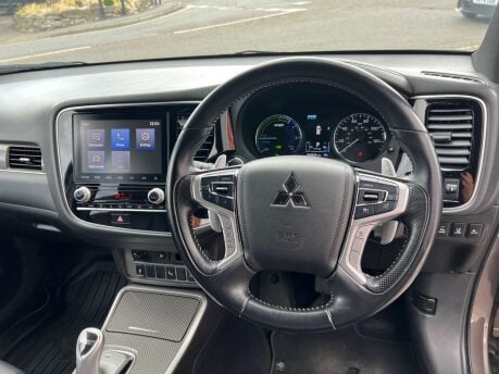 Mitsubishi Outlander 2.4h TwinMotor 13.8kWh Dynamic Safety SUV 5dr Petrol Plug-in Hybrid CVT 4WD 23