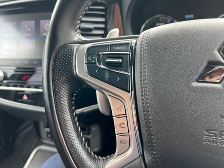 Mitsubishi Outlander 2.4h TwinMotor 13.8kWh Dynamic Safety SUV 5dr Petrol Plug-in Hybrid CVT 4WD 31