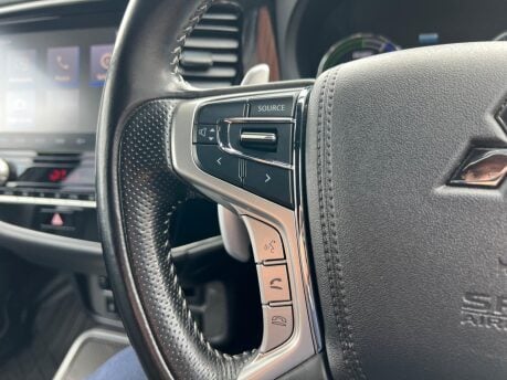 Mitsubishi Outlander 2.4h TwinMotor 13.8kWh Dynamic Safety SUV 5dr Petrol Plug-in Hybrid CVT 4WD 31