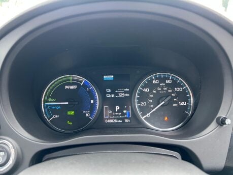Mitsubishi Outlander 2.4h TwinMotor 13.8kWh Dynamic Safety SUV 5dr Petrol Plug-in Hybrid CVT 4WD 38