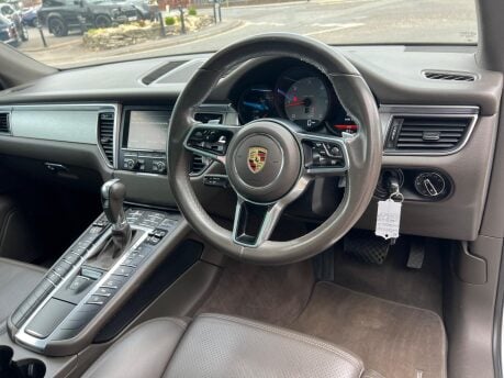 Porsche Macan 3.0 TD V6 S PDK 4WD Euro 6 (s/s) 5dr 4