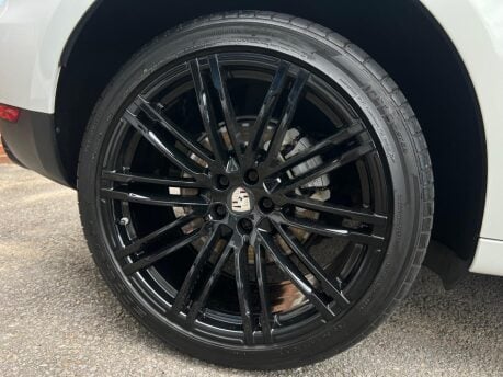 Porsche Macan 3.0 TD V6 S PDK 4WD Euro 6 (s/s) 5dr 15