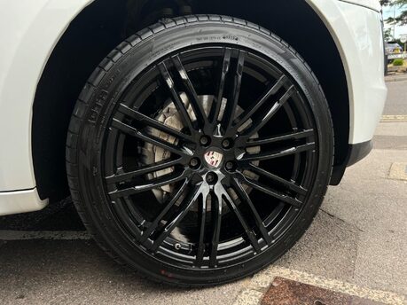 Porsche Macan 3.0 TD V6 S PDK 4WD Euro 6 (s/s) 5dr 16