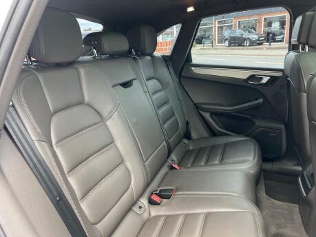 Porsche Macan 3.0 TD V6 S PDK 4WD Euro 6 (s/s) 5dr 20