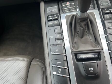 Porsche Macan 3.0 TD V6 S PDK 4WD Euro 6 (s/s) 5dr 31