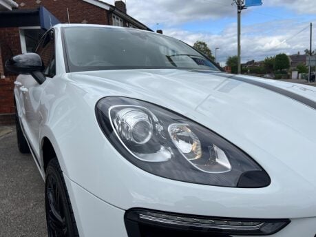 Porsche Macan 3.0 TD V6 S PDK 4WD Euro 6 (s/s) 5dr 44