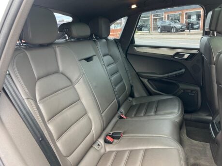 Porsche Macan 3.0 TD V6 S PDK 4WD Euro 6 (s/s) 5dr 20