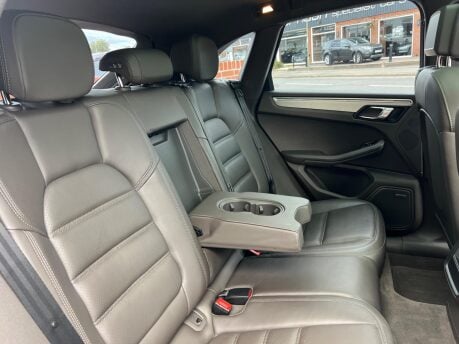 Porsche Macan 3.0 TD V6 S PDK 4WD Euro 6 (s/s) 5dr 21