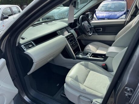 Land Rover Discovery Sport TD4 SE 12