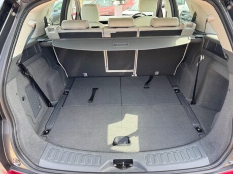 Land Rover Discovery Sport TD4 SE 16