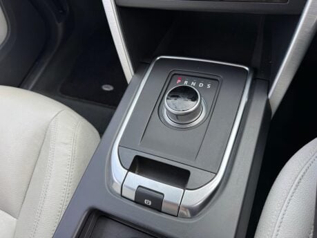 Land Rover Discovery Sport TD4 SE 27