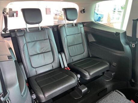 SEAT Alhambra 2.0 TDI SE Lux DSG Euro 5 (s/s) 5dr 24