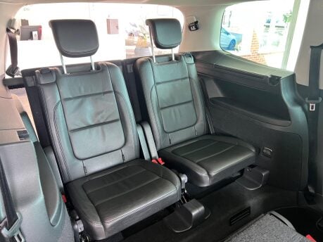 SEAT Alhambra 2.0 TDI SE Lux DSG Euro 5 (s/s) 5dr 24