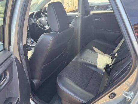 Toyota Auris EXCEL VVT-I 15