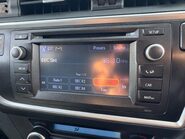 Toyota Auris EXCEL VVT-I 25