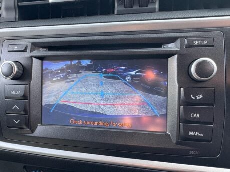 Toyota Auris EXCEL VVT-I 28