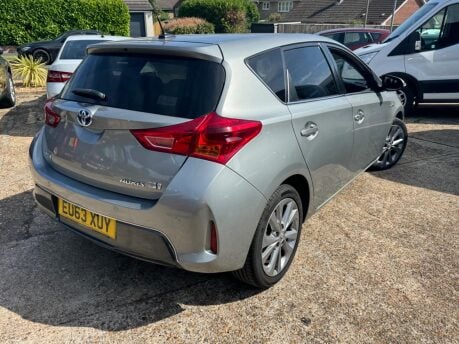 Toyota Auris 1.8l EXCEL VVT-I 8