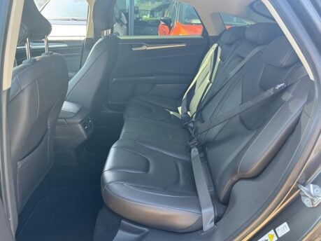 Ford Mondeo 2.0T EcoBoost Titanium Auto Euro 6 (s/s) 5dr 16