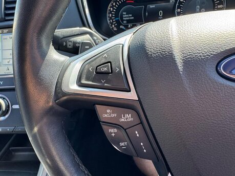 Ford Mondeo 2.0T EcoBoost Titanium Auto Euro 6 (s/s) 5dr 25