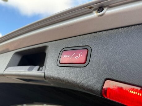 Mercedes-Benz E Class E220 BLUETEC SE PREMIUM 18