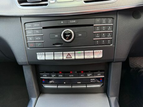 Mercedes-Benz E Class E220 BLUETEC SE PREMIUM 32