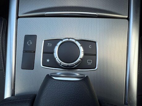Mercedes-Benz E Class E220 BLUETEC SE PREMIUM 34
