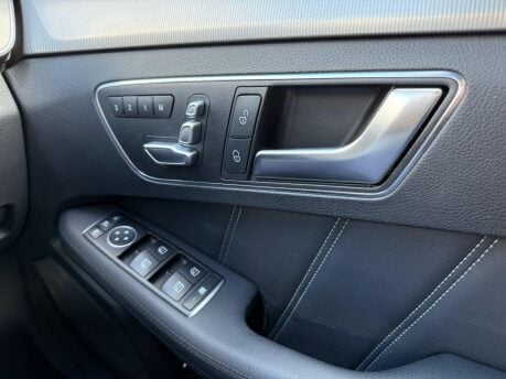 Mercedes-Benz E Class E220 BLUETEC SE PREMIUM 36