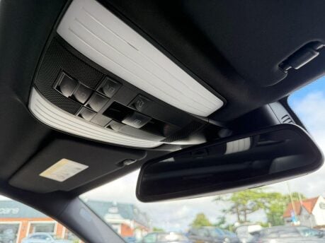 Mercedes-Benz E Class E220 BLUETEC SE PREMIUM 44
