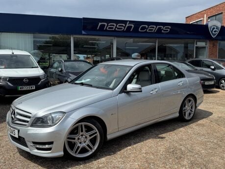 Mercedes-Benz C Class C220 CDI BLUEEFFICIENCY SPORT 2