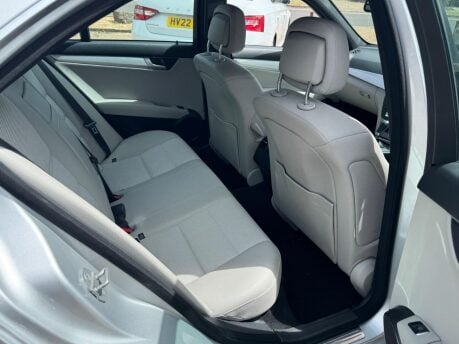 Mercedes-Benz C Class C220 CDI BLUEEFFICIENCY SPORT 16