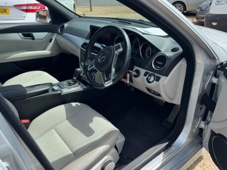 Mercedes-Benz C Class C220 CDI BLUEEFFICIENCY SPORT 18