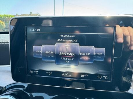 Mercedes-Benz C Class C220 D AMG LINE PREMIUM 29