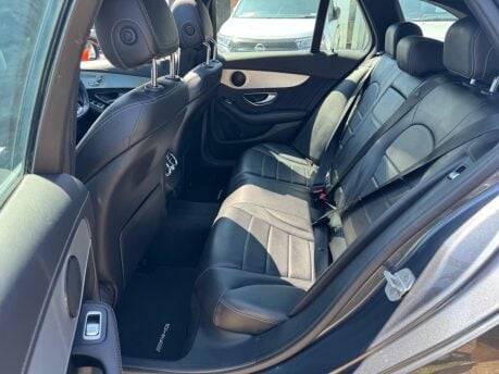Mercedes-Benz C Class C220 D AMG LINE PREMIUM 17