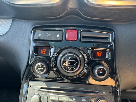 Citroen C3 Picasso 1.2 PureTech Platinum Euro 6 5dr 29