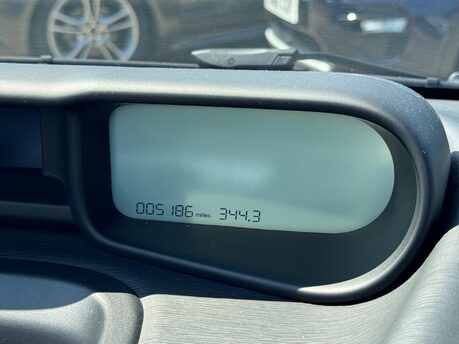 Citroen C3 Picasso 1.2 PureTech Platinum Euro 6 5dr 26